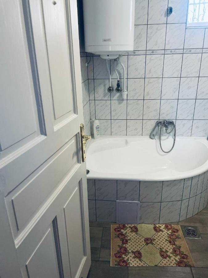 Toerpi Apartman Halmaj Bagian luar foto